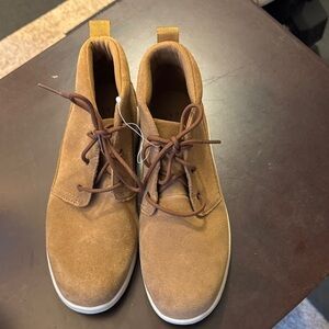 LIKE NEW UGG Tan Lace Up Women's Boots